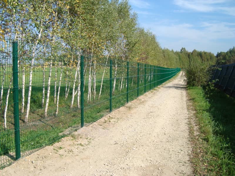 Сетчатый забор DoorHan в Кстове с установкой