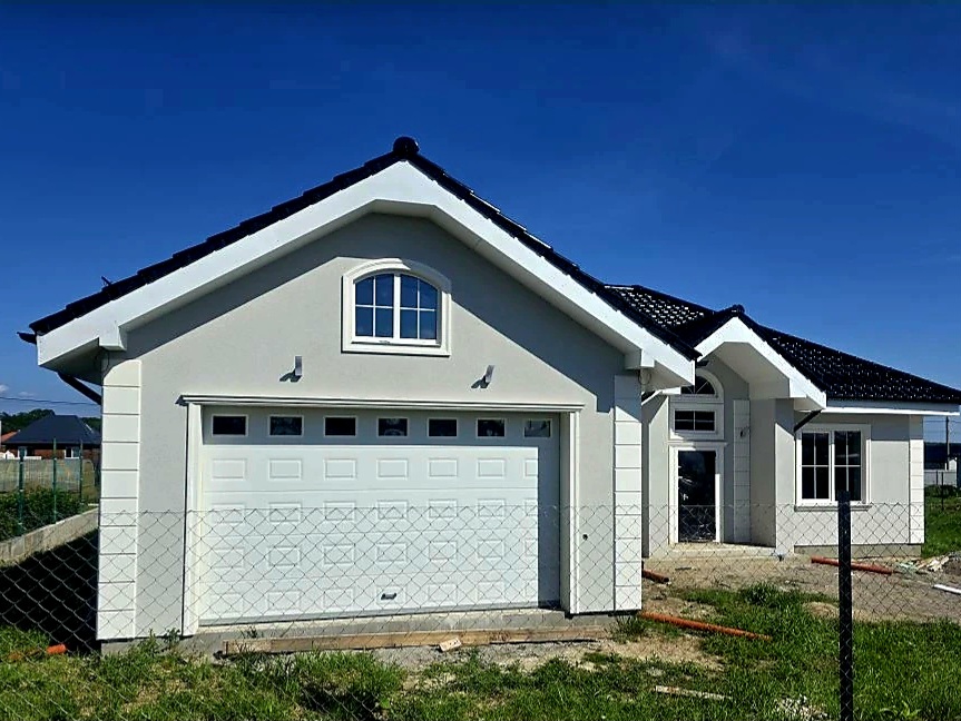 Секционные ворота DoorHan в Кстове с установкой